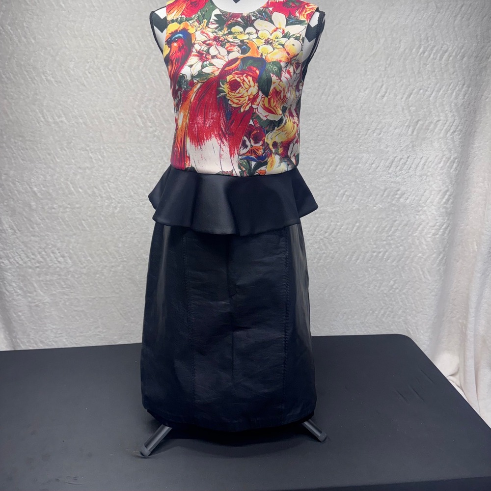 Just Cavalli Tropical Bird Floral Peplum Top Sleeveless Back Zip Size 38 IT